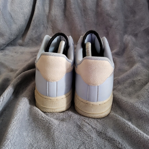 Nike Air Forces - Picture 9 of 10